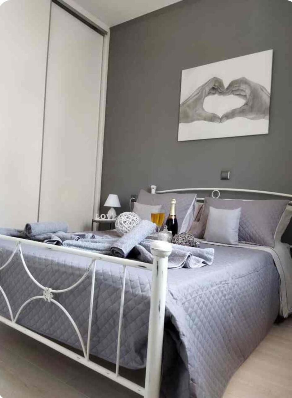 Grey Sense Luxury Apartment Heraklion Exterior foto